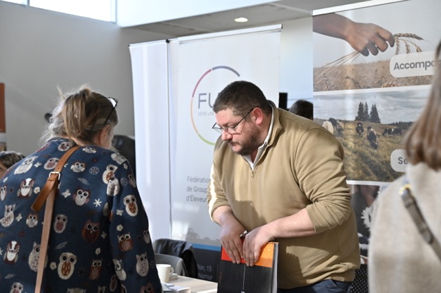 Salon de la transmission agricole en Hainaut : un enjeu clé pour l’avenir de nos fermes 